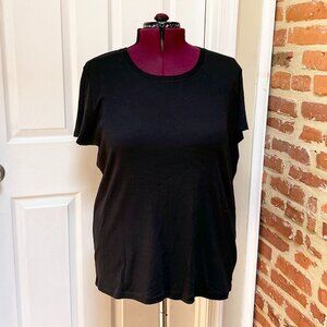 NWOT Lord & Taylor Black "Kate" Classic Fit Crew Neck T-Shirt